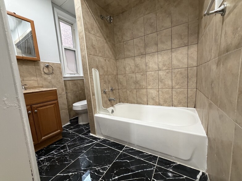 99 W 17th St 2 - 97 W 17th St