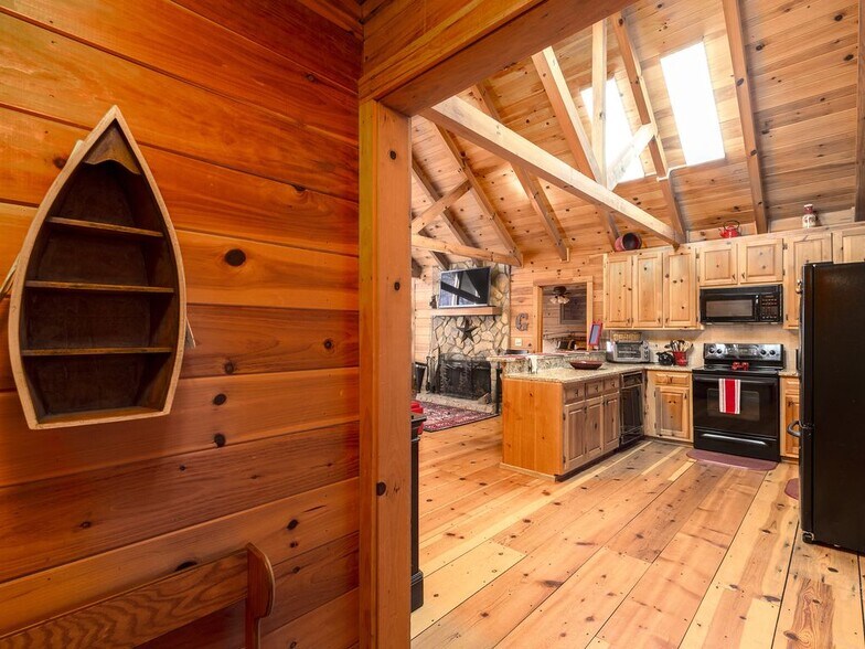 Entrance Way - 404 Owls Brow