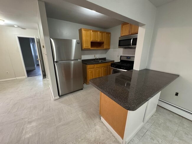 Building Photo - 103 Prospect Ave