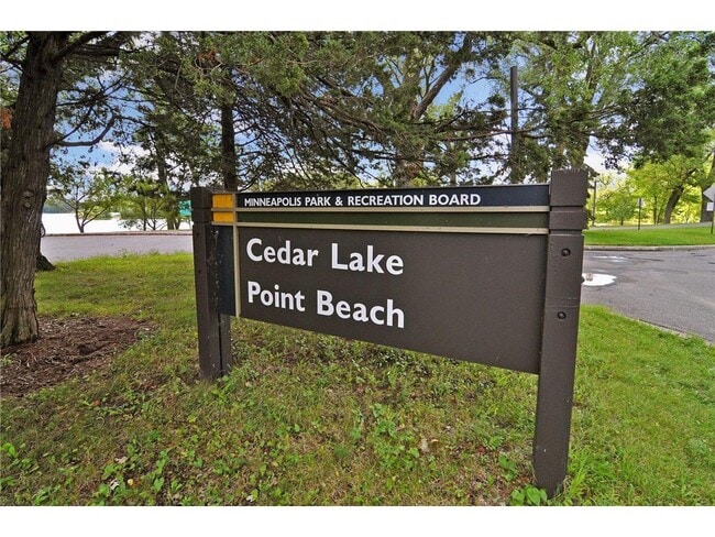 Building Photo - 4222 Basswood Rd