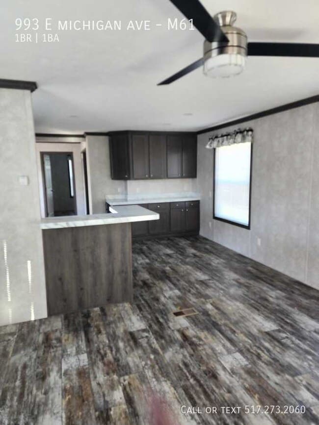 Building Photo - 993 E Michigan Ave