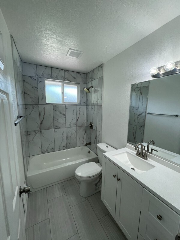 Building Photo - 2861 Cayenne Dr