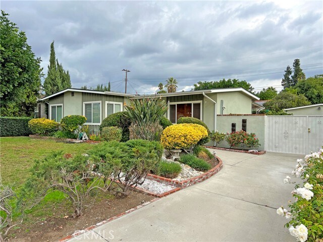 Building Photo - 3320 Campus Ave