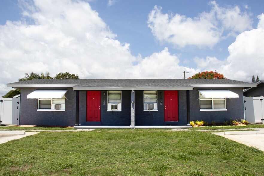 Front View w/2 car view off street parking - 128 NW 13th Avenue