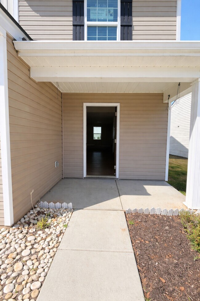 Building Photo - 1408 Nia Rd