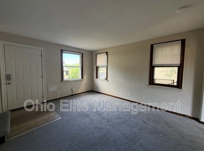 Building Photo - 1753 E Frankfort St