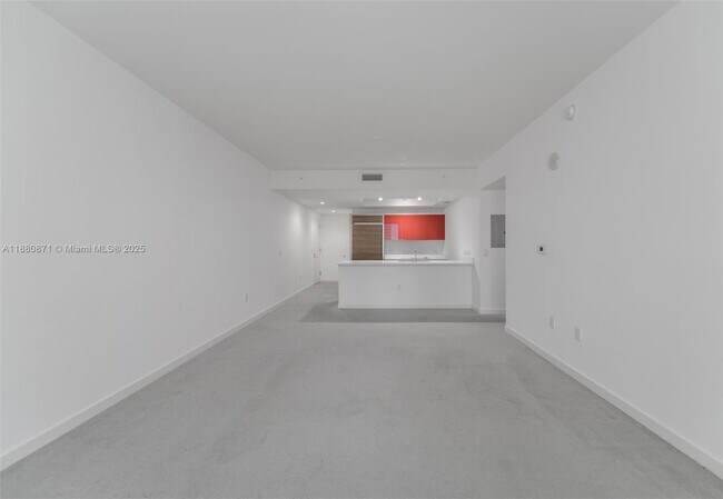 Building Photo - 1100 S Miami Ave
