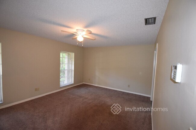 Building Photo - 140 Sweet Bay Cir