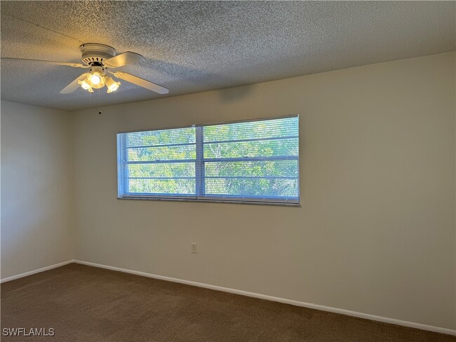Building Photo - 1057 Southdale Rd