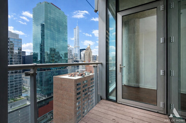 Building Photo - 600 N Fairbanks Ct