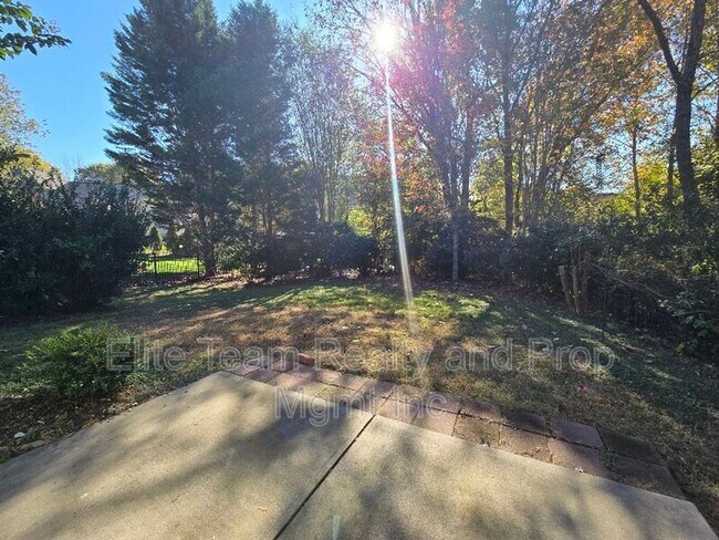 Building Photo - 1188 Stonedown Ln