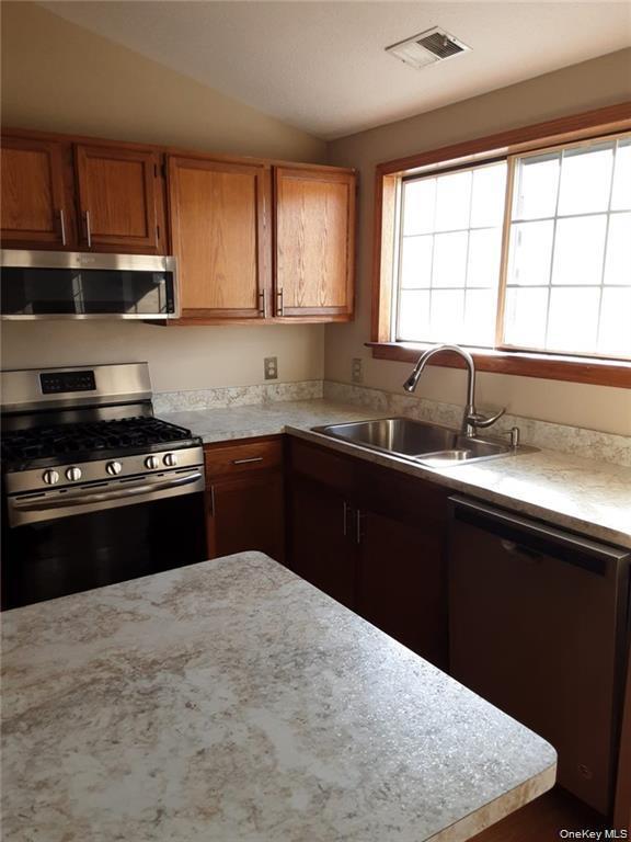 Building Photo - 3424 Whispering Hills Dr