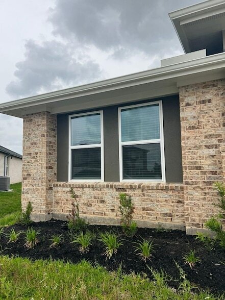 Building Photo - 30330 Reagans Rnch Dr