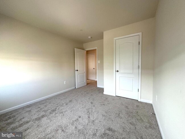 Building Photo - 10373 Lantern Ln