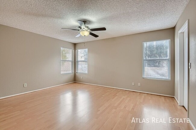 Building Photo - 2317 Jasmine Garden Dr