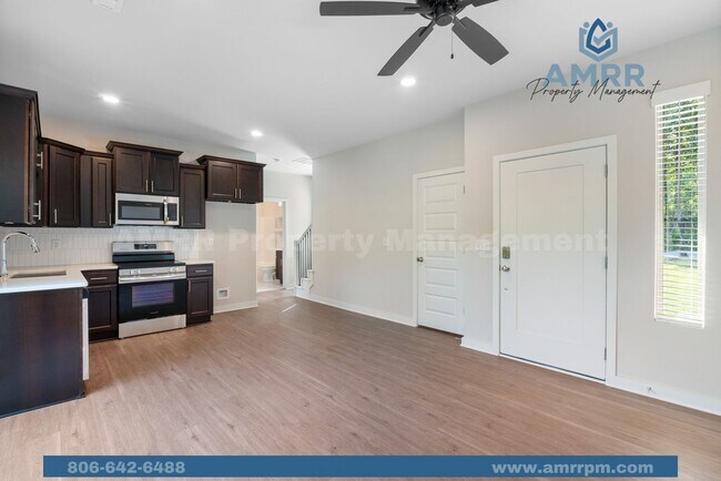 Building Photo - Beautiful Bella Vista Home!