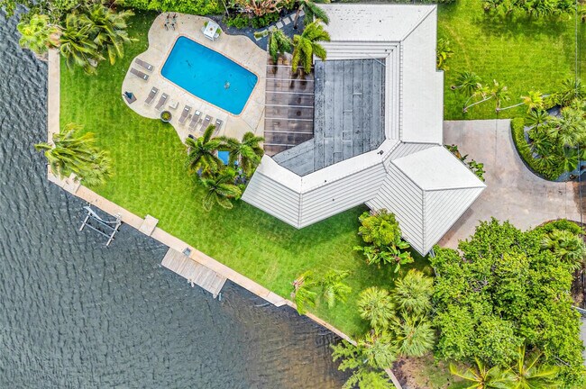 Building Photo - 1700 Marietta Dr