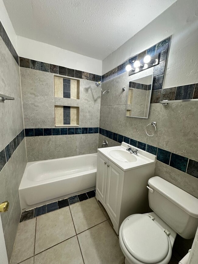 Building Photo - Charming 3-Bedroom Home in Leesburg!