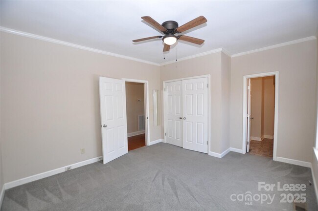Building Photo - 1731 Perfection Ave