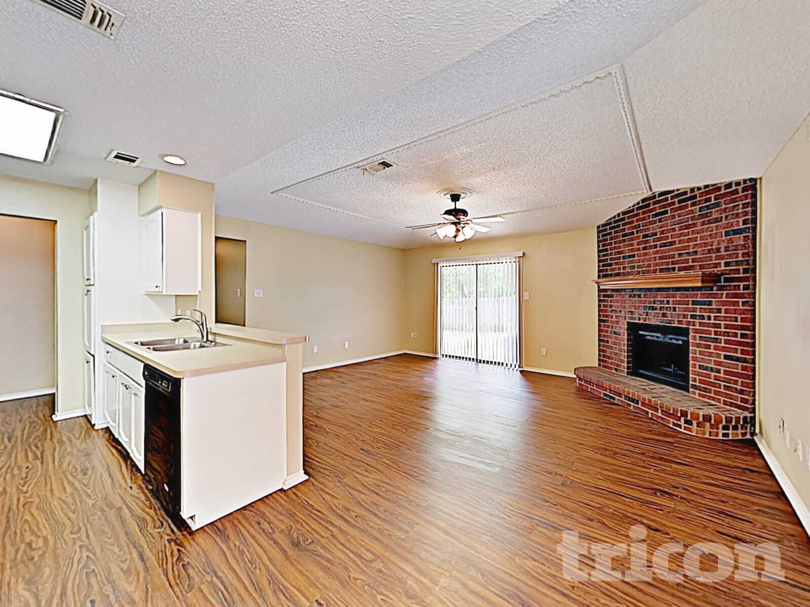 Building Photo - 773 Parkview Dr