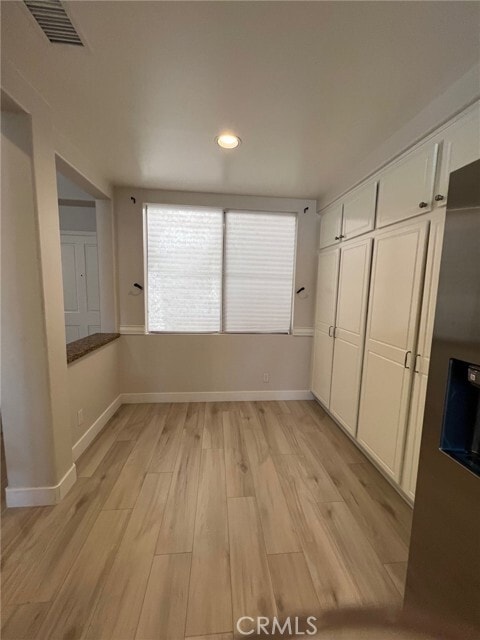 Building Photo - 2749 Dietrich Dr
