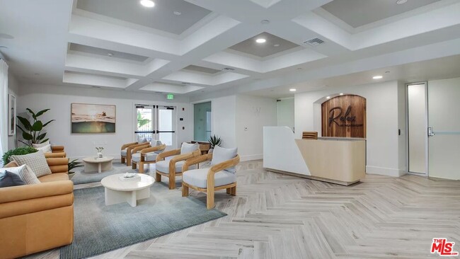 Building Photo - 344 Hauser Blvd