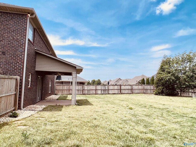Building Photo - 104 Woodvale Dr