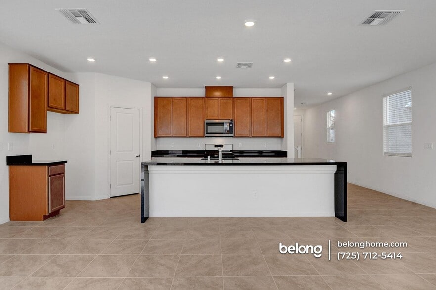 Building Photo - 4109 Nopal Serrano Ave