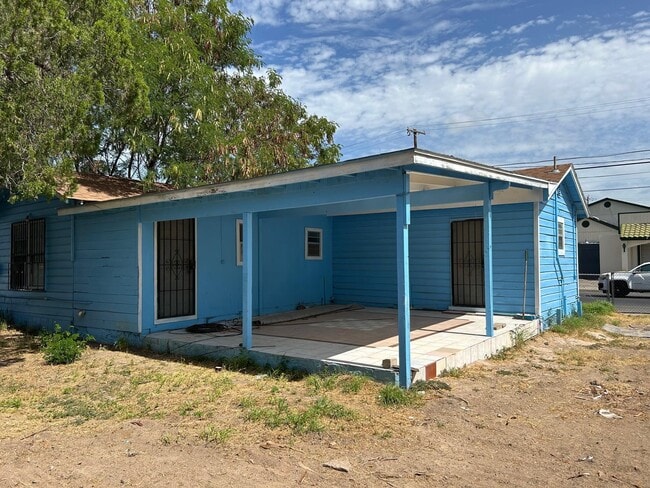 Building Photo - 815 San Jorge Ave