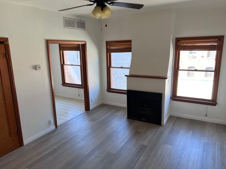 Living Room with Gas Fire Place - 636 S Burnside