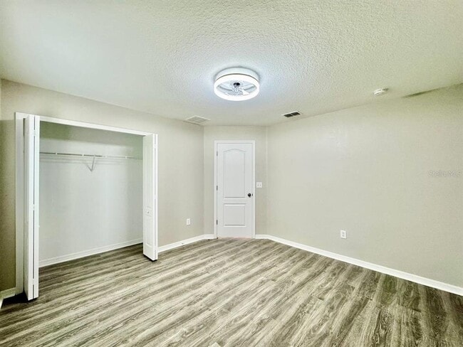 Building Photo - 12534 Chenwood Ave