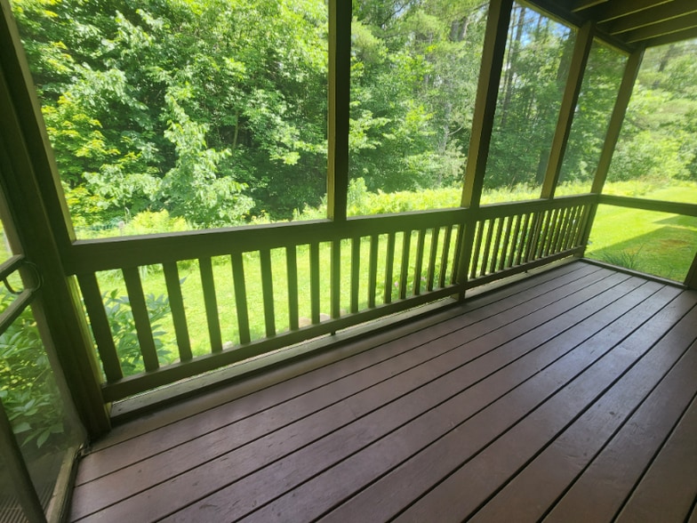 Building Photo - 205 Forest Dr