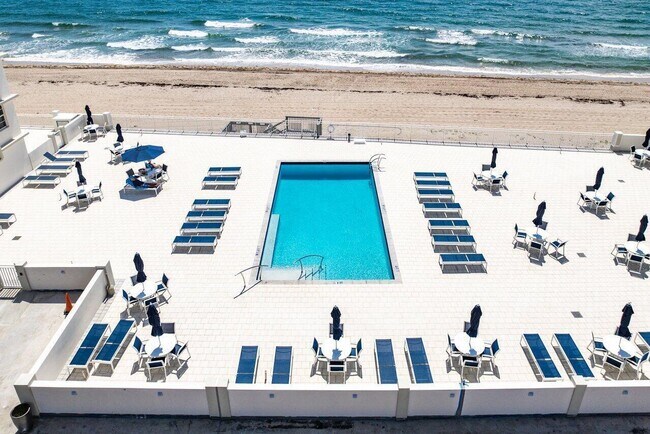 Building Photo - 4511 S Ocean Blvd