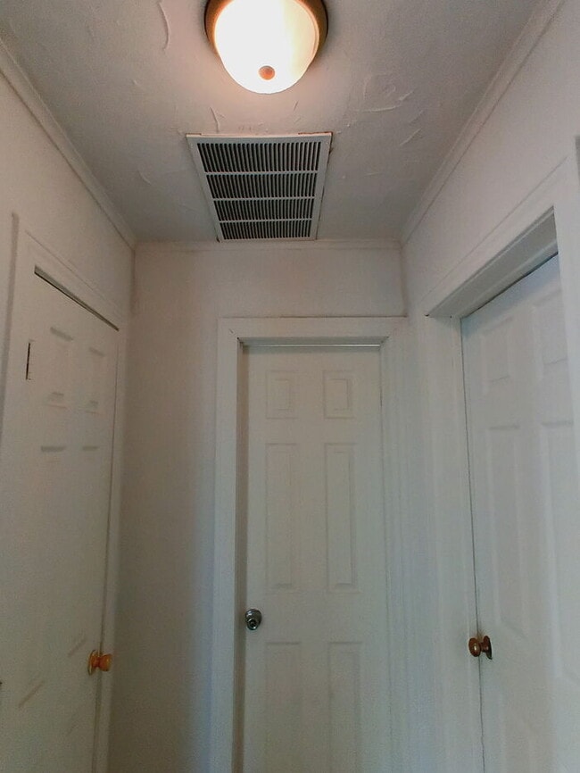 Building Photo - Completely Remodeled | Be the First to Live Here | Voucher Friendly