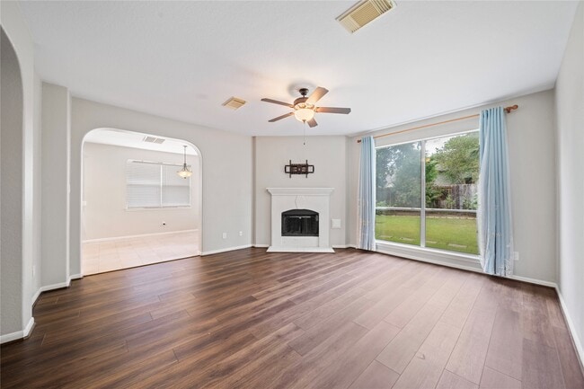 Building Photo - 18502 Eden Trails Ln