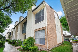 Building Photo - 250 El Dorado Blvd