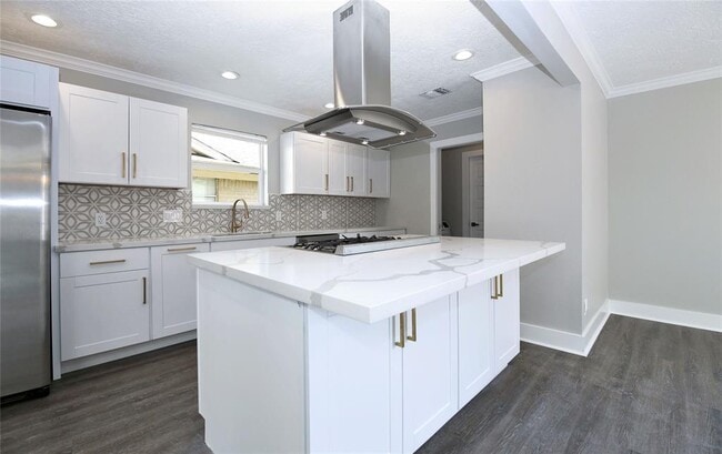 Building Photo - 15610 Stoney Fork Dr