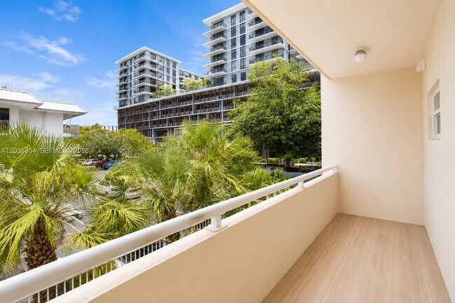 Building Photo - 5839 SW 74th Terrace