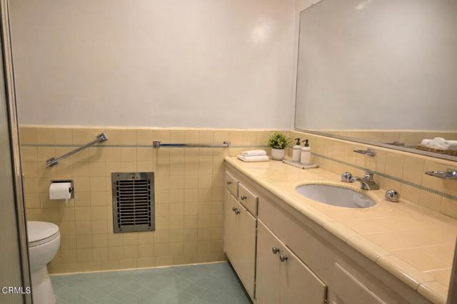 Building Photo - 660 S Orange Grove Blvd