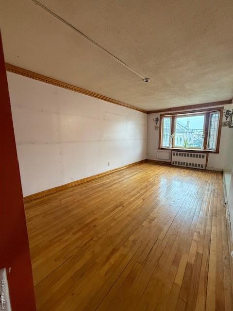 Building Photo - 868 E 95th St