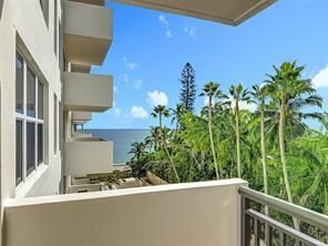 Building Photo - 1147 Hillsboro Mile