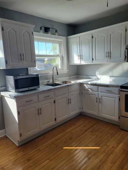 Kitchen - 714 S 2nd Ave