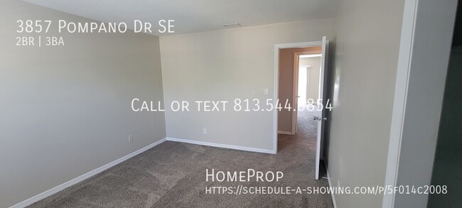 Building Photo - 3857 Pompano Dr SE