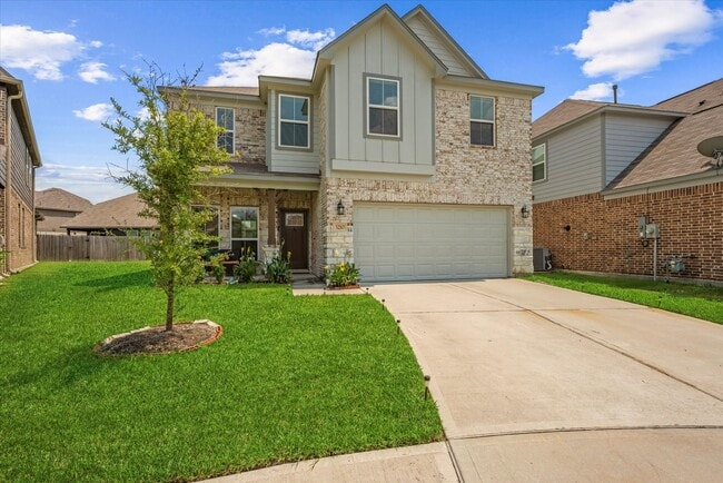 Building Photo - 3210 Lotus Blossom St