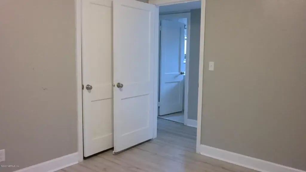 Room 3 - 1743 Mayfair Rd