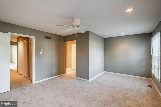 Building Photo - 801 Winchester Ct