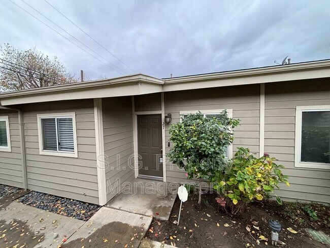 Building Photo - 11377 Osborne Pl