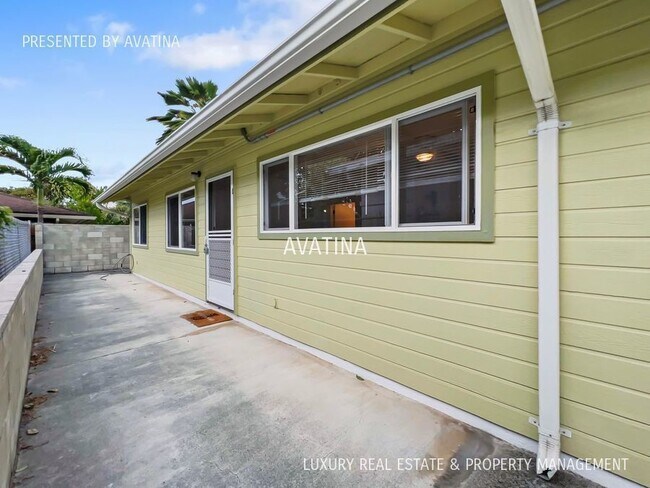 Building Photo - 236 Kalama St