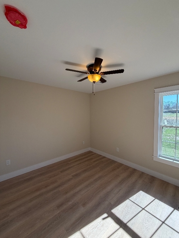 Building Photo - 757 Hillcrest Dr