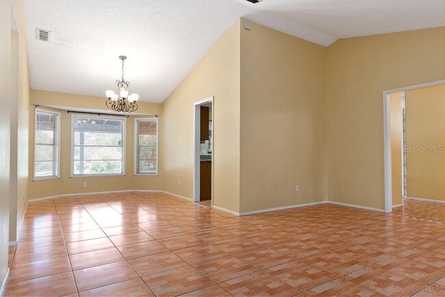 Building Photo - 1465 Eden Dr